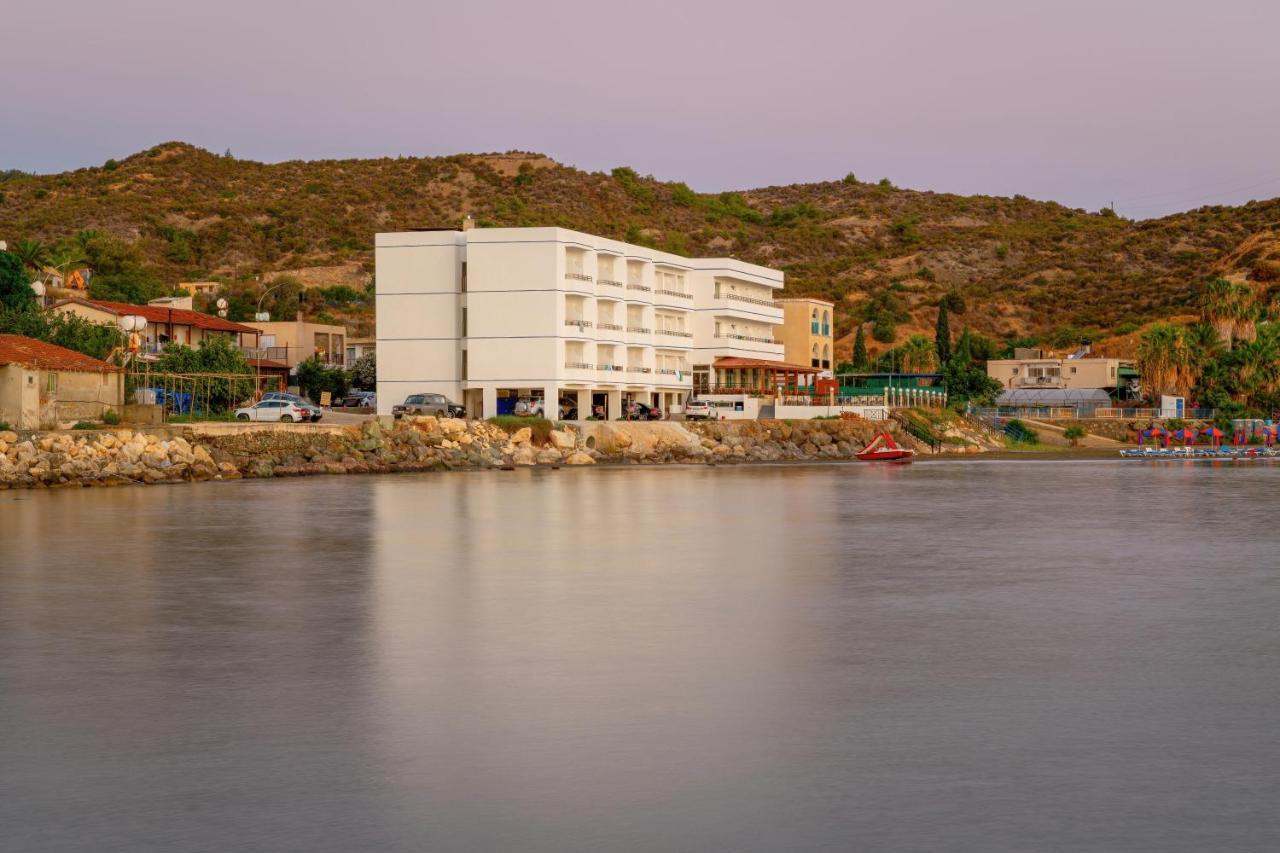 קאטו פירגוס Tylos Beach Hotel מראה חיצוני תמונה